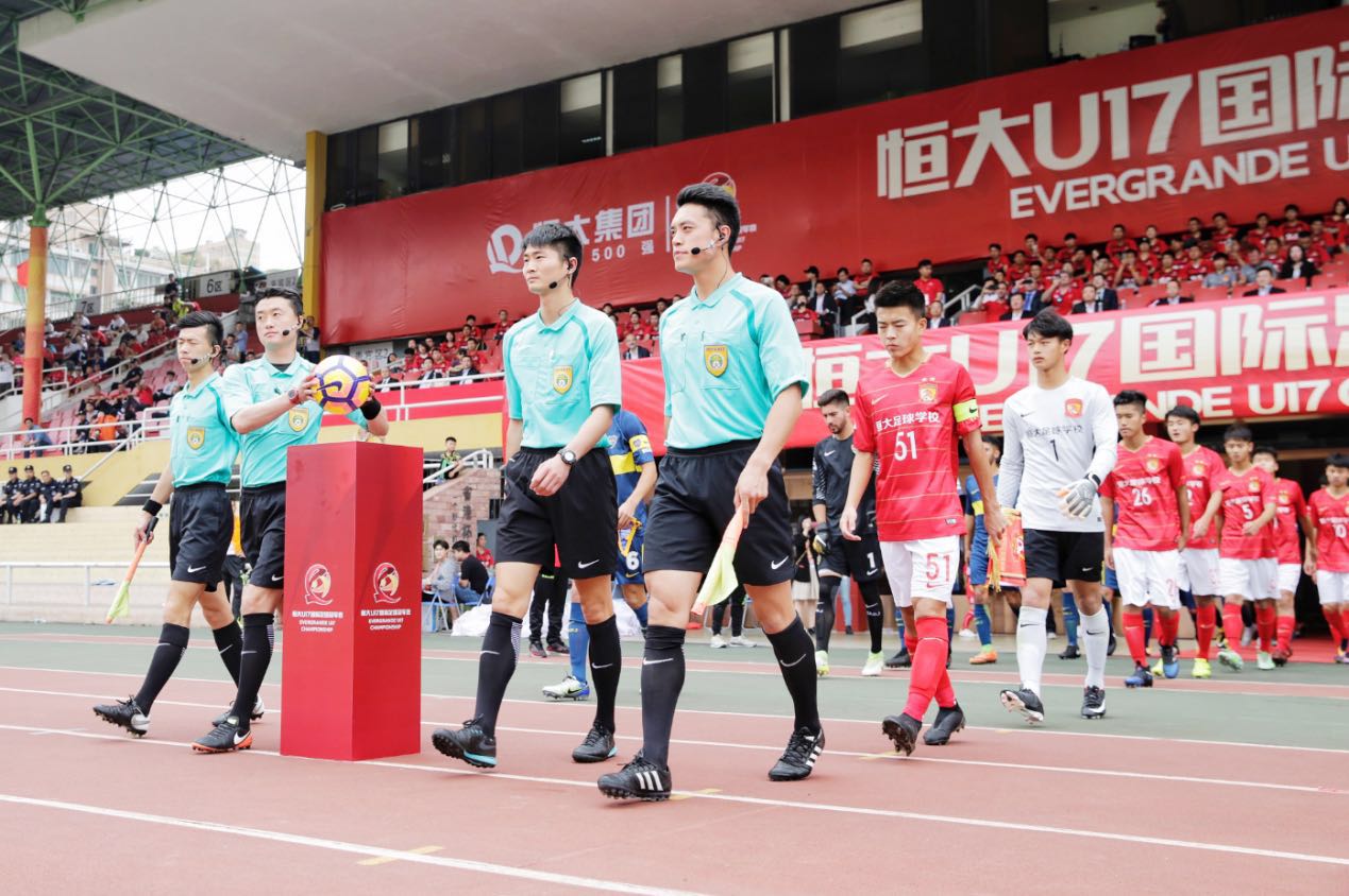 精彩对决！四大洲球队争夺胜利